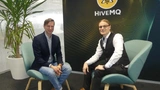 Dominik Obermaier in conversation with Tobias Schlichtmeier at the company headquarters in Landshut.