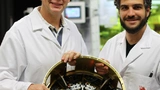 Profs mit Satellit