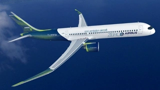 Eine Turbofan-Konstruktion (120-200 Passagiere) mit einer Reichweite von über 2000 nautischen Meilen