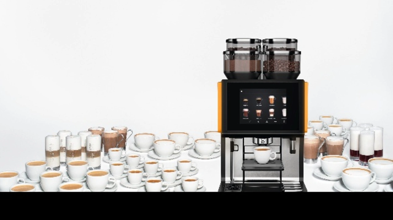 Der WMF 9000 S+ Kaffeevollautomat ist Experte für Milch in neun verschiedenen Varianten. Der WMF 9000 S+ Kaffeevollautomat ist Experte für Milch in neun verschiedenen Varianten.