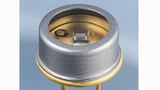  UV-LED im TO-Metallgehäuse (links) und im SMDGehäuse (rechts)