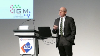 Prof. Norbert Frühauf leitet das Institut für Großflächige Mikroelektronik der Universität Stuttgart und war bereits 2018 Referent der edC.