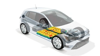 Elektrofahrzeug mit HV-Batterie (schematische Temperaturverteilung).