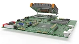 Das Congatec Starterkit mit Eval-Carrierboard und Kühlmodul ist bereits funktionsvalidiert verfügbar