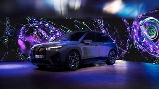 Erste Vorstellung im neuen BMW iX M60 auf der CES 2022: Der Digital Art Moce