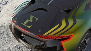 Um eine führende Position auf dem Markt der Elektrifizierung einzunehmen, stützt sich DS Automobiles auf das Know-how von DS Performance, der eigenen Rennsportabteilung. 