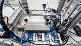 Bisher ist der intelligente Durchflusssensor noch ein Prototyp. Er wird an einer Druckluft-Demonstratoranlage erprobt und weiterentwickelt.