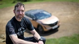 Chris Ramsey will zeigen, dass elektrisch Fahren Spaß macht und unter sämtlichen Alltagsbedingungen möglich ist.