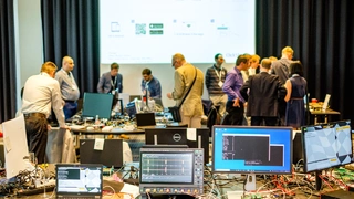 Plugfest auf dem Automotive Ethernet Congress.