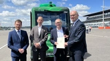 Übergabe des Förderbescheids für das Projekt Laurin am Dekra-Lausitzring.