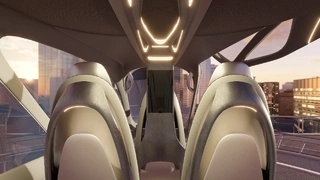 Die Innenbeleuchtung inklusive spezieller Overhead-Lichter, die von Glasdächern im Auto inspiriert sind.