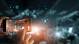 Ausgehend von den Anforderungen der Kunden an die Funktionen und Daten muss der Content so entwickelt werden, dass er in den Funktionen der digitalen Plattform verwendet werden kann.