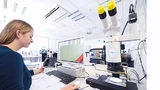 Die strengen Normen und Vorgaben der Automobilindustrie sind erfüllt: Die Serienbauteile aus PCR schlossen die Laborprüfungen mit hervorragenden Ergebnissen ab