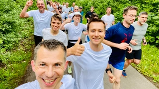 Endress+Hauser-Mitarbeiter aus Reinach in der Schweiz beim Campus Run im Einsatz für den guten Zweck. 