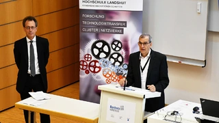 Prof. Dr. Mathias Rausch hieß die Referenten und Teilnehmer willkommen.