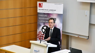 Und auch dder Präsident der Hochschule Landshut, Prof. Dr. Fritz Pörnbacher, begrüßte die Teilnehmer.