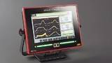Dieses HMI-System kommt beispielsweise in der Prozessindustrie zum Einsatz: Kapazitiver Touchscreen in Kombination mit einer kapazitiven Taste