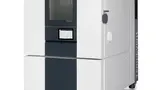 In Prüfschränken von Weiss Technik sind Bauteile von Ladesäulen für Umweltsimulationstests bestens aufgehoben. 