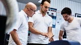 Bestückung im Produktionsprozess 