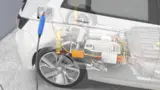 HV-Breakout-Modul 3.1 OBC eingesetzt zwischen Fahrzeug-Ladedose und On-Board-Ladegerät