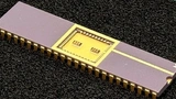 Keramikgehäuse, bestückt mit dem von TDK entwickelten Spin-Memristor