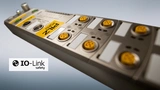 Als Schnittstelle zur Sicherheitssteuerung ermöglicht der IO-Link-Safety-Master PDP67 IOLS von Pilz die bidirektionale Kommunikation bis in die Feldebene.