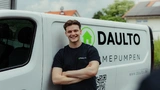 David Selle ist der Geschäftsführer von Daulto. Er unterstützt Hausbesitzer, die sich eine Wärmepumpe beschaffen möchten, sich im Dschungel der Anträge aber kaum zurechtfinden. 