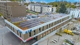  In Le Mont-sur-Lausanne in der Schweiz hat Eaton seinen Buildings-as-a-Grid-Ansatz verwirklicht. Ergebnis: Das Unternehmen konnte dort im Jahr 2022 – trotz steigender Energiepreise – bis zu 60 Prozent seiner Stromkosten einsparen