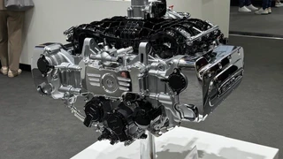 Motorradmotor auf der IAA MOBILITY 2025