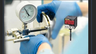 Kompakte All-in-One-Drucksensoren von Omron